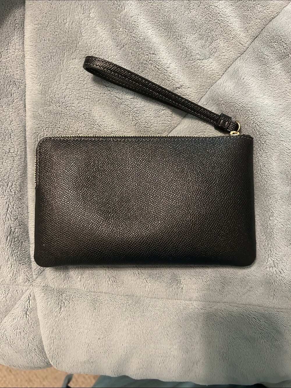 COACH Large Corner Zip Black Leather Wristlet Clutch with Gold Logo - Picture 2 of 5
